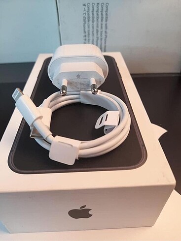 iPhone 11 Hızlı Şarj Cihazı 20W