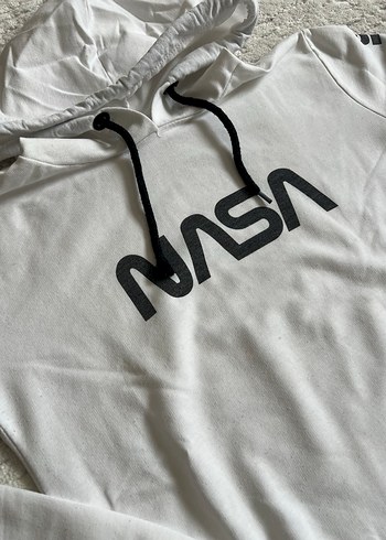 Kadın Beyaz Kapüşonlu Fermuarlı Sweatshirt - Görsel 2