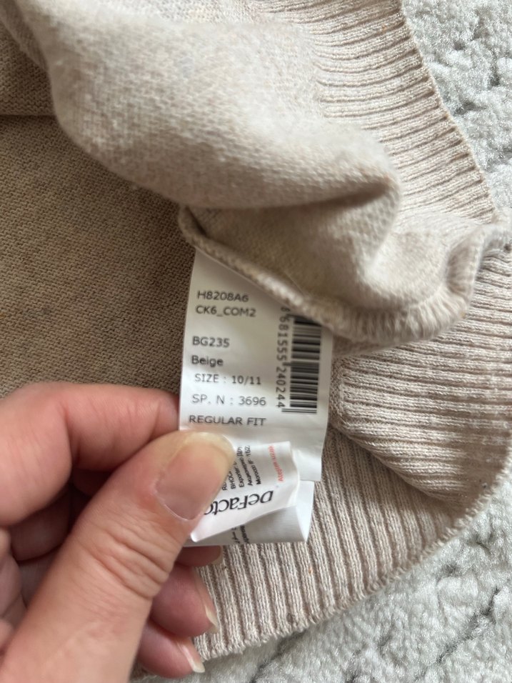 Bej Uzun Kollu Örgü Kazak - Görsel 3