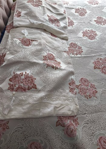 Nakışlı Beyaz Pastel Yatak Örtüsü - Görsel 5