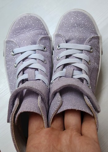 30 Beden mor Renk H&M Mor simli Kız Çocuk converse tarzı ayakkabi