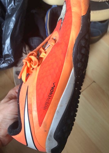 Nike Turuncu Erkek Futbol Ayakkabısı