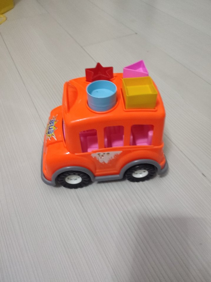 Renkli Şekil Eşleştirme Okul Otobüsü Oyuncağı - Görsel 2