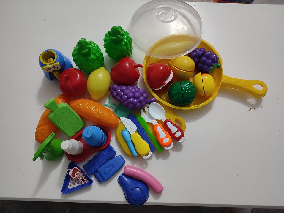 Renkli Plastik Oyuncak Mutfak Seti ve Meyveler - Görsel 4