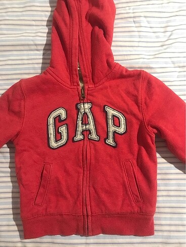 Kapişonlu Gap sweatshirt