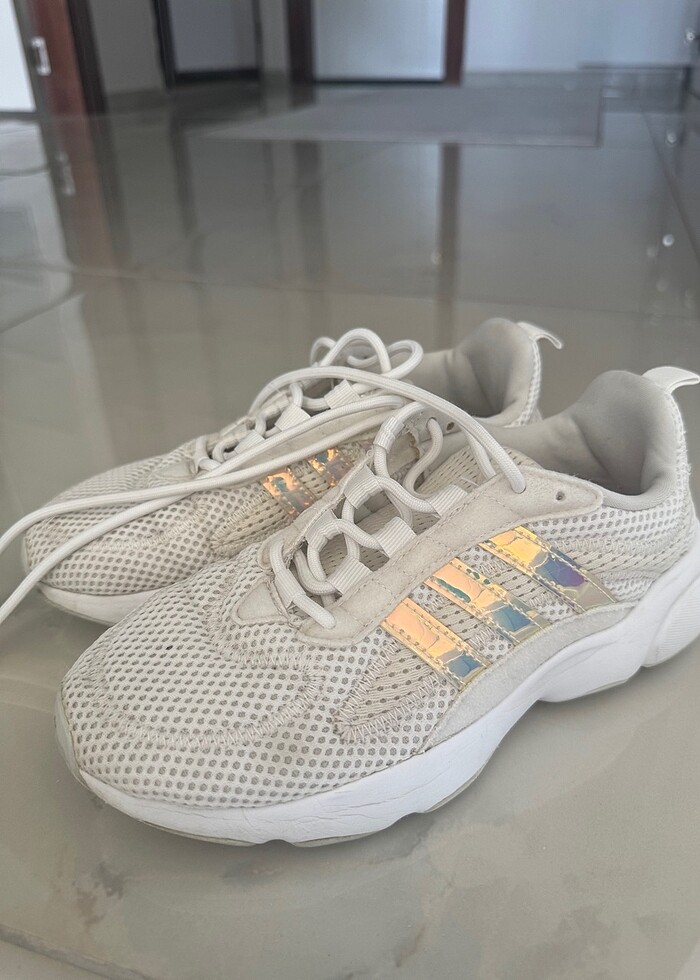 Adidas kadın ayakkabı - Görsel 3