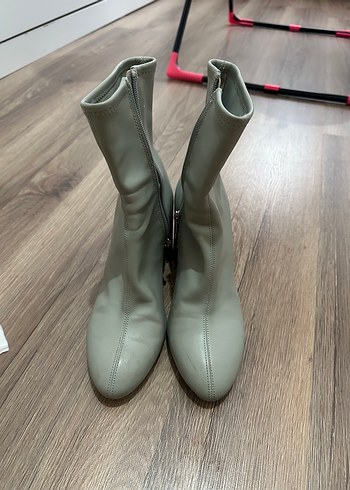 Bershka Deri Kadın kalın Topuklu Bot