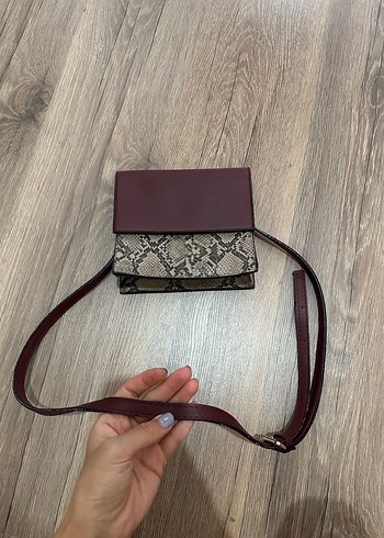 Bordo Yılan Derisi Desenli Deri Kadın Çanta