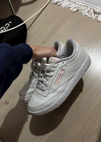 Reebok 37,5