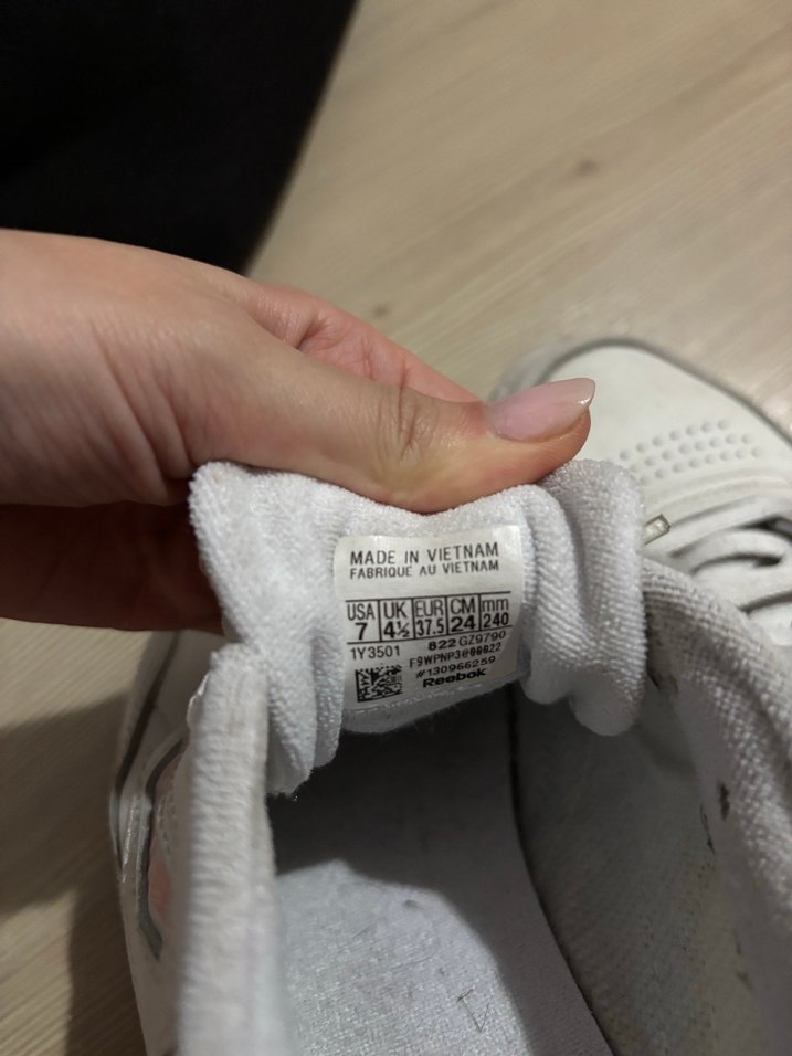 Beyaz Kadın Spor Ayakkabısı, Cırt Cırtlı, İnce Topuklu - Görsel 3