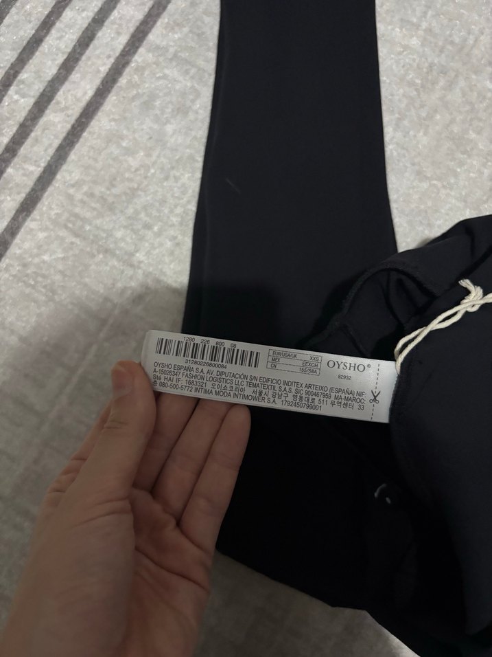 OYSHO Siyah Baskılı Kadın Tayt - Görsel 3
