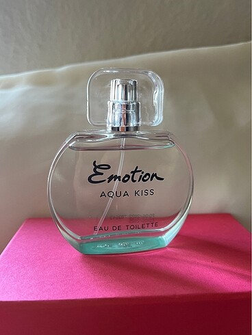 Emotion aqua kiss parfüm