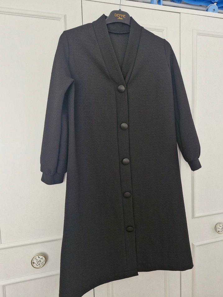 Düğmeli Siyah Uzun Kadın hırka - Görsel 3