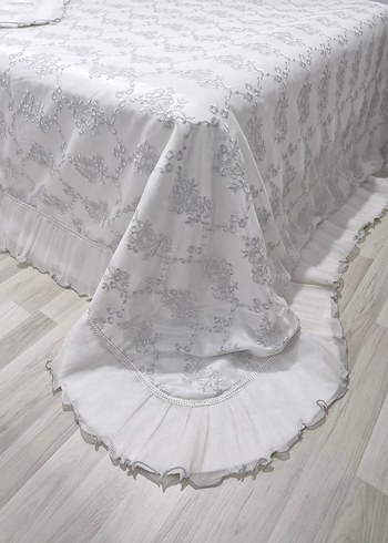 Gri Nakışlı Beyaz Yatak Örtüsü - Görsel 8