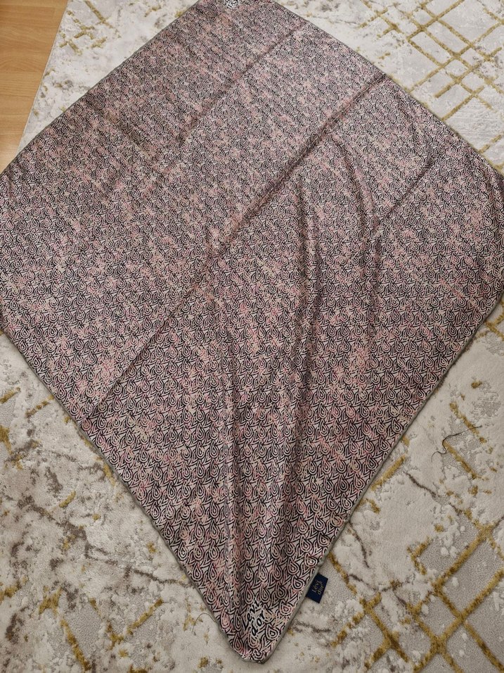 levidor eşarp - Görsel 2