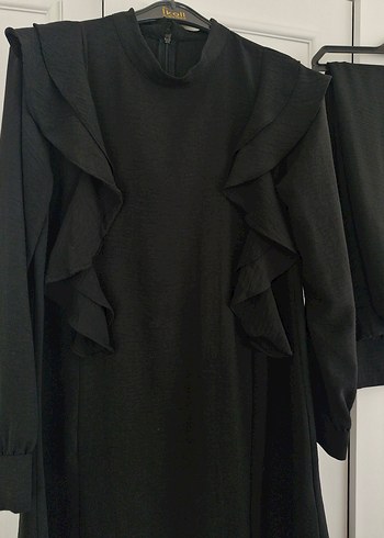 Uzun Kollu Siyah Fırfırlı Kadın Takım - Görsel 2