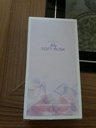 Avon soft musk lily