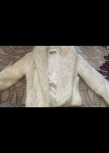 Beyaz Kadın Suni Kürk Ceket S M bedene uygun - Görsel 3