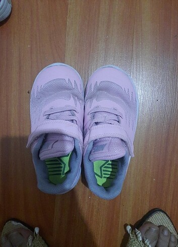 Nike Kız çocuğu spor ayakkabı