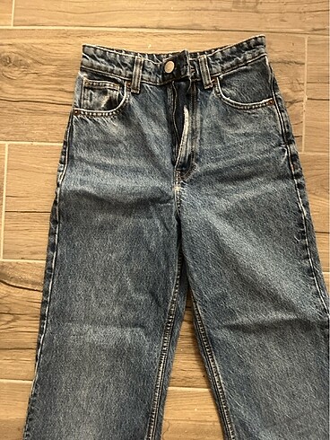 32 Beden lacivert Renk 350 kot üst dar alt bol paça pantolon sadece iki kere kullanılmı