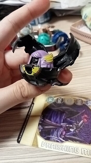 Beden Renk Bakugan darkus harpus