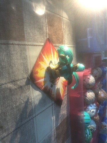 Bakugan sıfır ayarında master ingram
