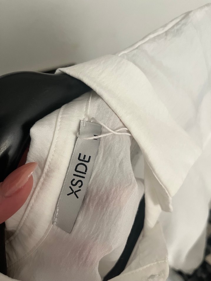 Beyaz Kısa Kollu Korse Görünümlü Keten Gömlek - Görsel 3