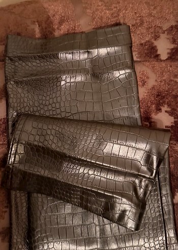 Deri Siyah Yılan Desenli Kemerli Pantolon - Görsel 5