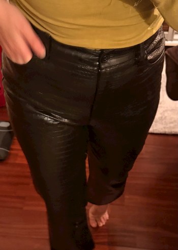 Deri Siyah Yılan Desenli Kemerli Pantolon - Görsel 15