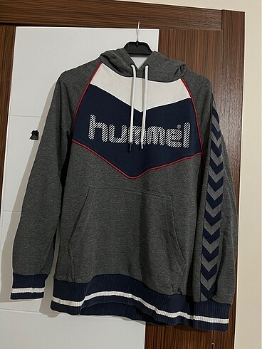 Hummel sweatshirt