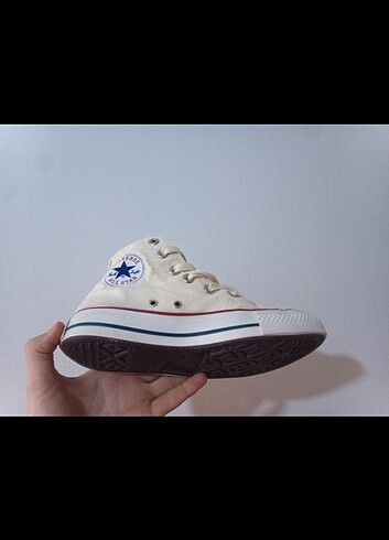 Bej Converse