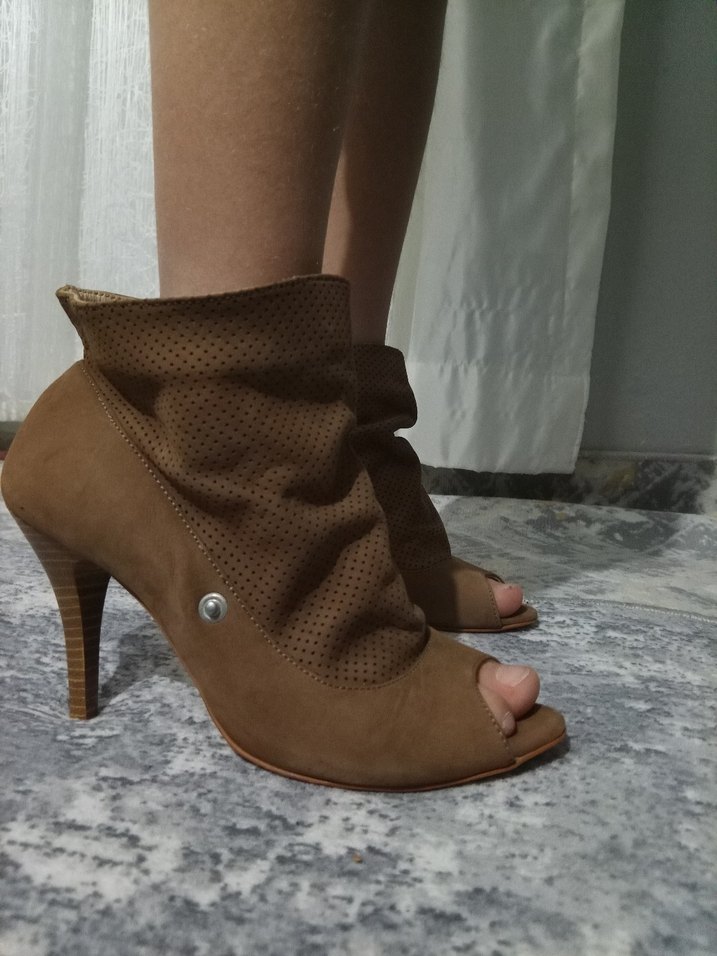 Bej Süet Tokalı Stiletto - Görsel 4