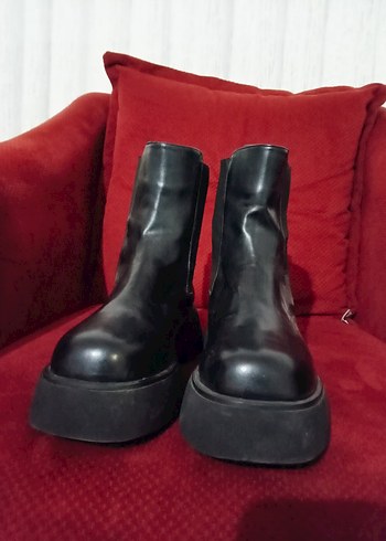 Kadın Siyah Deri Platform Topuklu Bot - Görsel 2