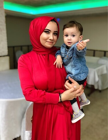 Diğer Saten kırmızı abıye