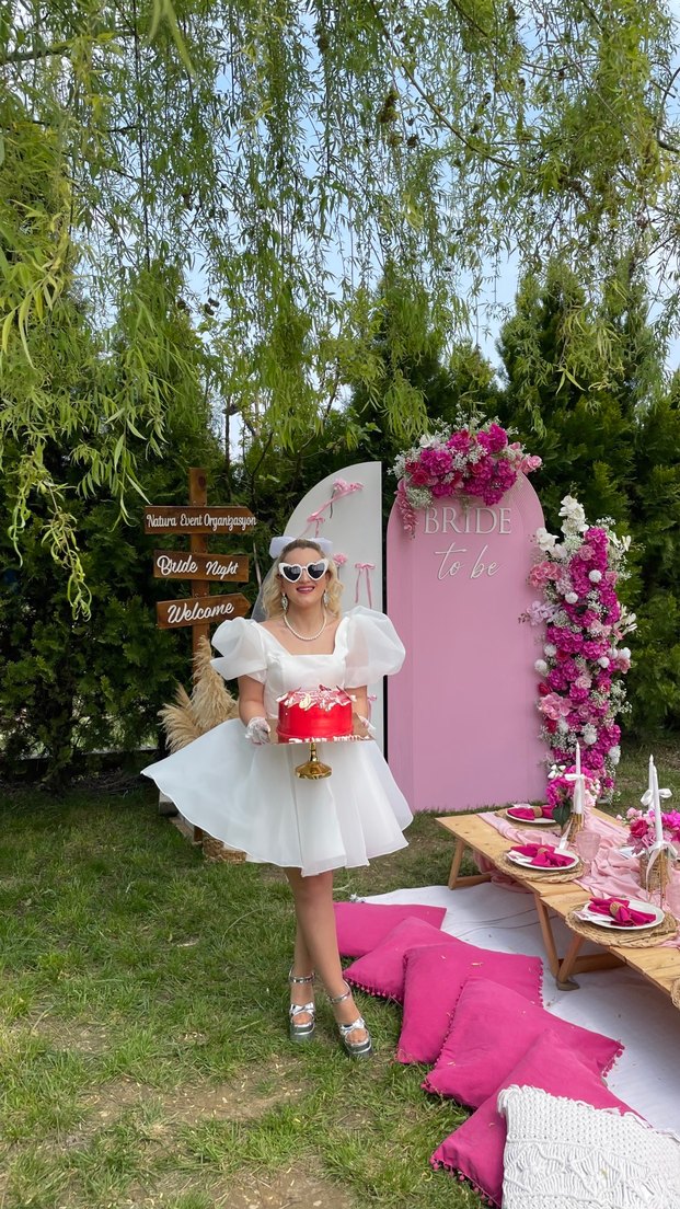 Beyaz Mini Straplez Bohem Gelinlik - Görsel 4