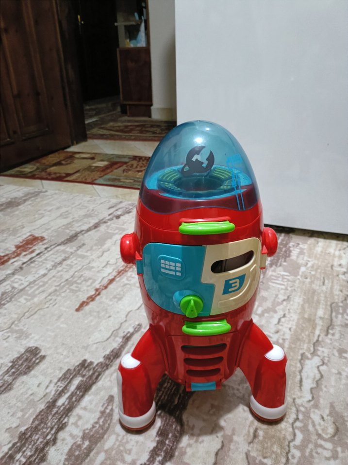 imaginarium marka Renkli Kırmızı Roket Figürü ve Astronot - Görsel 2