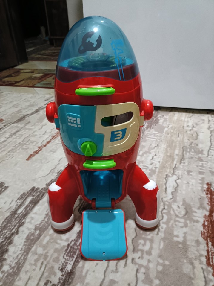 imaginarium marka Renkli Kırmızı Roket Figürü ve Astronot - Görsel 3