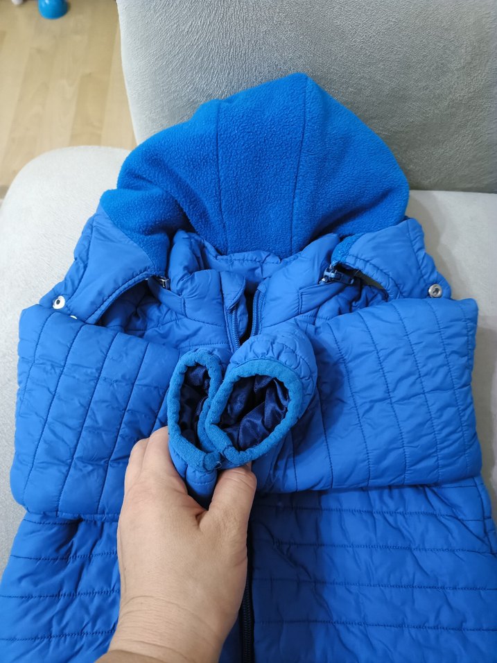 Mavi Erkek Çocuk Kapüşonlu Mont - Görsel 5