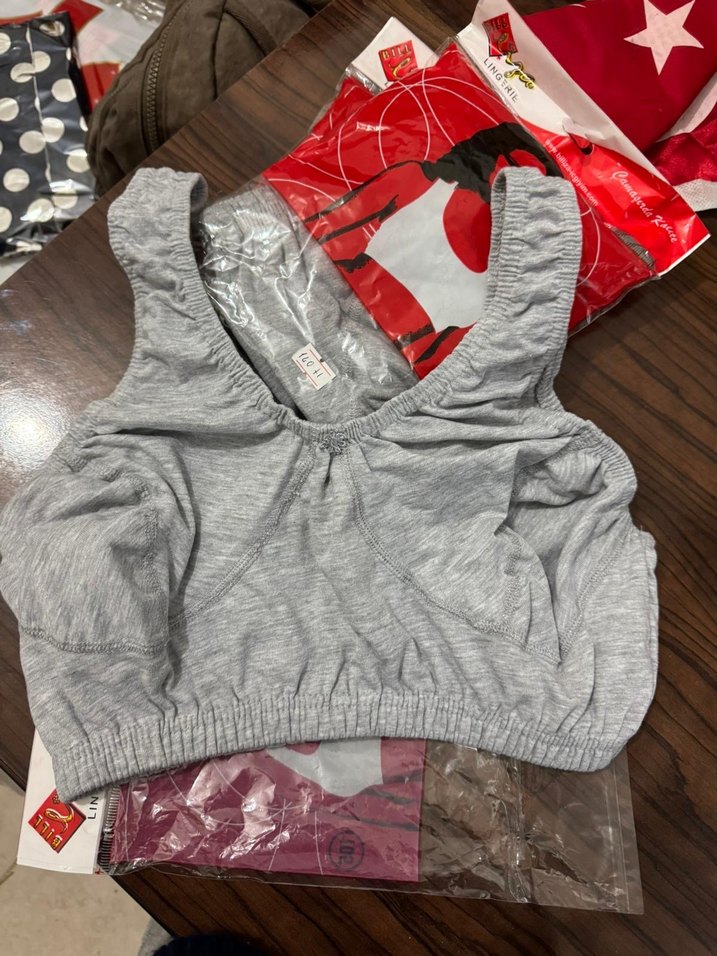 Gri Atlet - Görsel 2