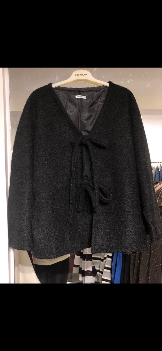 Kürk Detaylı Kısa Gri Kadın Kaban - Görsel 2