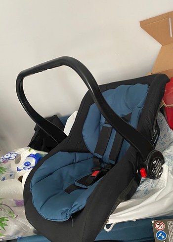 Mavi ve Gri Bebek Araç Koltuğu - Görsel 2