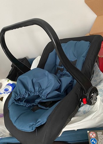 Mavi ve Gri Bebek Araç Koltuğu - Görsel 3