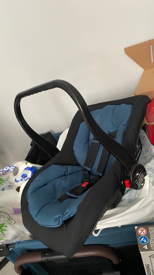 Mavi ve Gri Bebek Araç Koltuğu - Görsel 2