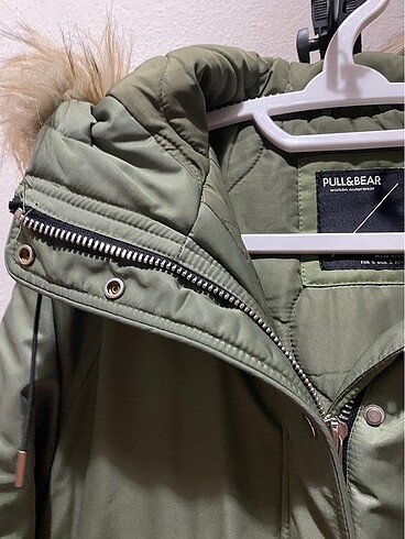 s Beden haki Renk Kapüşonlu Pull and Bear mont