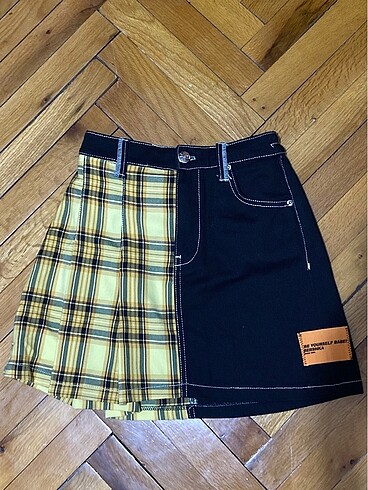 Bershka Etek