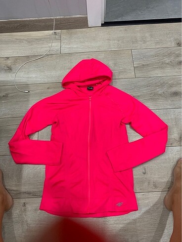 Neon Sporcu Sweet
