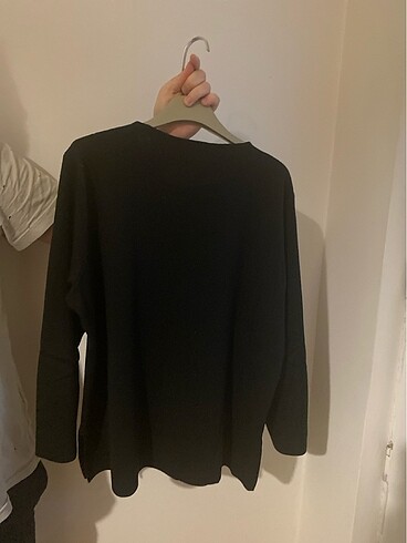 Zara Siyah Boncuk İşlemeli Triko