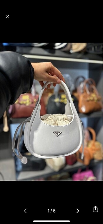 Prada Bütün renkleri mevcut