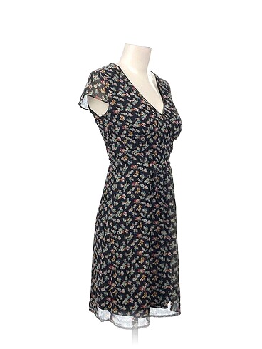 Vintage Love PreLoved Kısa Elbise %70 İndirimli.