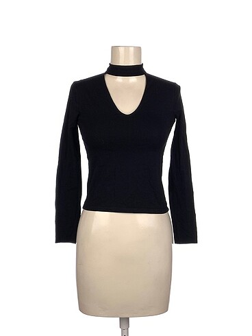 H&M Bluz %70 İndirimli.